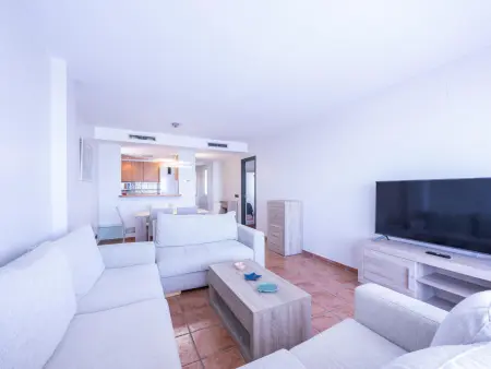 Appartement spacieux à 150m de la plage avec parking et climatisation - Photo 9