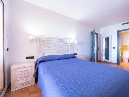 Appartement spacieux à 150m de la plage avec parking et climatisation - Photo 17