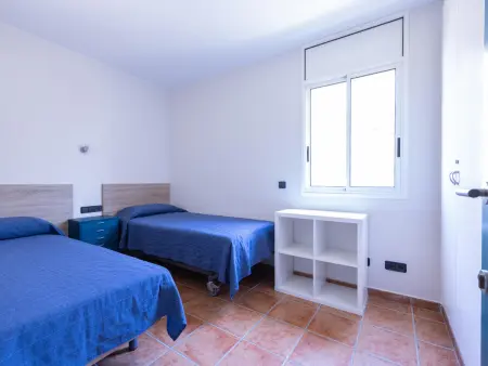 Appartement spacieux à 150m de la plage avec parking et climatisation - Photo 25
