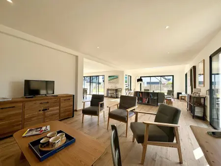 Carnac : Maison neuve 9 pièces, 10-12 pers, proche plages, jardin, wifi - Photo 2