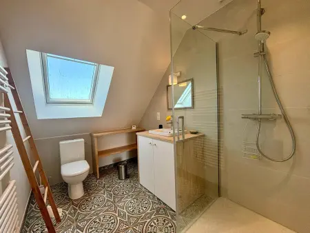 Carnac : Maison neuve 9 pièces, 10-12 pers, proche plages, jardin, wifi - Photo 13
