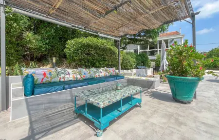 Villa piscine et jacuzzi, Maison 6 personnes à Nîmes - Photo 11