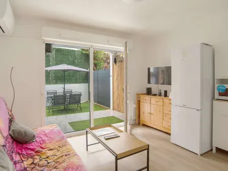 Appartement rénové à Hendaye, climatisé avec parking - Photo 1