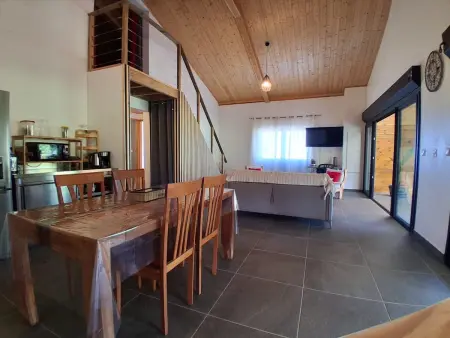 Villa spacieuse à Grand Coude avec accès PMR, Gite 6 personnes à Saint Joseph - Photo 2