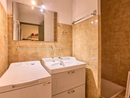 Appartement T1 lumineux avec balcon et WiFi à Barbotan, animaux admis - Photo 4