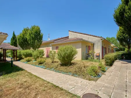Duplex avec piscine commune, jardin privé et WiFi - Photo 18