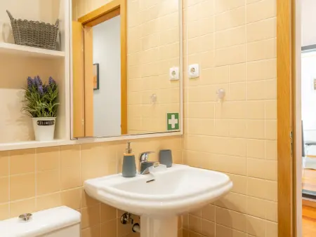 Appartement central à Lisbonne avec balcon, 2 chambres, climatisation et Wi-Fi - Photo 24