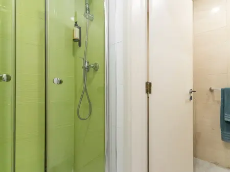Appartement contemporain à Chiado, jusqu'à 4 pers, animaux admis, climatisé - Photo 6