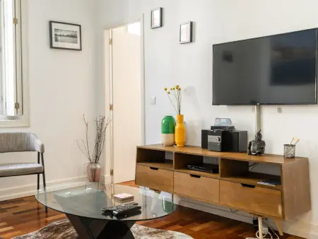 Appartement contemporain à Chiado, jusqu'à 4 pers, animaux admis, climatisé - Photo 7