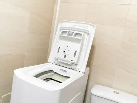 Appartement contemporain à Chiado, jusqu'à 4 pers, animaux admis, climatisé - Photo 9