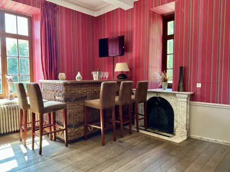 Castel Bodeux, Luxueux château avec piscine, billard et sauna - Photo 10