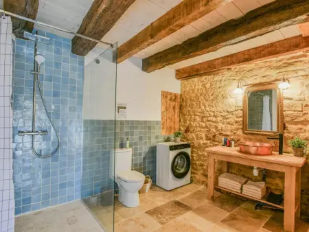 Le Mas dAmour, Rustique maison de campagne avec cour et bainspa - Photo 9