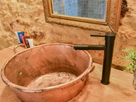 Le Mas dAmour, Rustique maison de campagne avec cour et bainspa - Photo 37