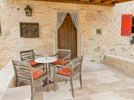 Le Mas dAmour, Rustique maison de campagne avec cour et bainspa - Photo 45