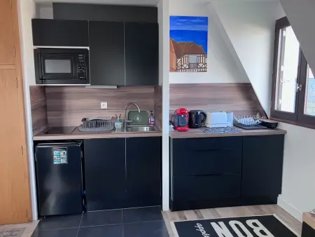 Duplex familial refait à neuf avec balcon, à deux pas de la plage - Photo 3