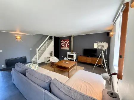Maison moderne avec parking et WIFI près de la côte Ouest - Photo 1