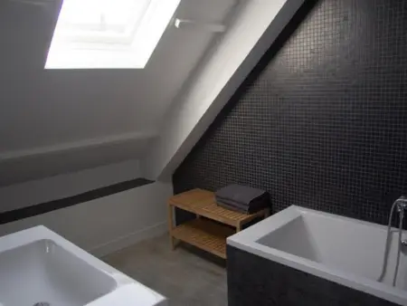 Maison moderne avec parking et WIFI près de la côte Ouest - Photo 10