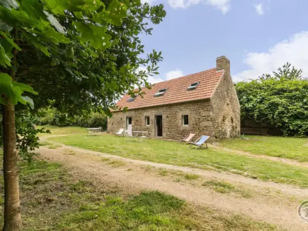 Charmante maison en pierre avec jardin, calme absolu à Saint-Pierre-Église - Photo 1