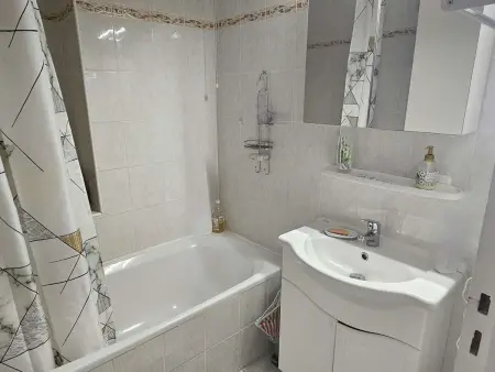 Studio Confortable à Climatiseur, Piscine Résidentielle - Photo 9