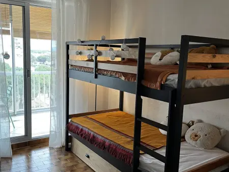 T2 lumineux au port, climatisation, loggia avec vue, parking inclus - Photo 2