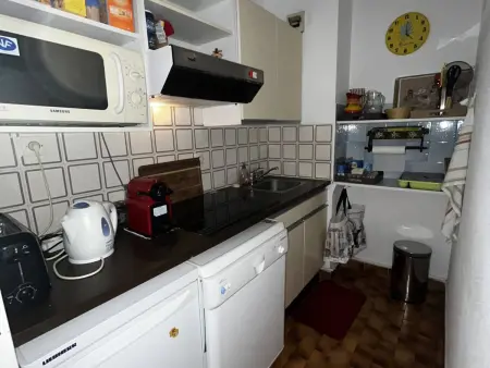 T2 lumineux au port, climatisation, loggia avec vue, parking inclus - Photo 4