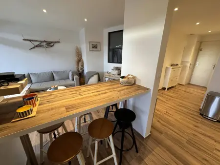 Charmant appartement rénové au calme avec jardin, à 100m des commerces - Photo 4