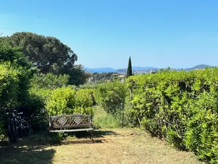 Charmant appartement rénové au calme avec jardin, à 100m des commerces - Photo 7