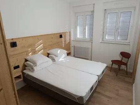 Grande maison, jusqu’à 14 personnes, calme entre forêt et montagne - Photo 3