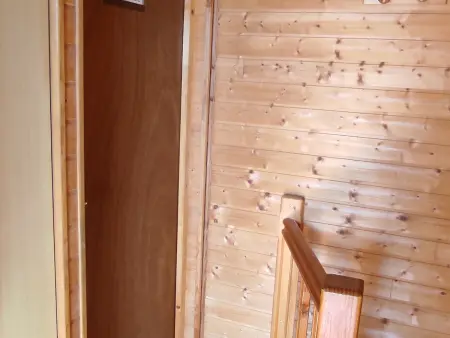Chalet authentique au cœur de la nature près de Super Besse - Photo 5