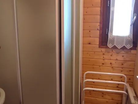 Chalet authentique au cœur de la nature près de Super Besse - Photo 14