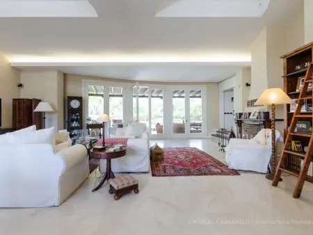 Villa élégante à San Bartolomé avec piscine, terrasse et Wi-Fi - Photo 11
