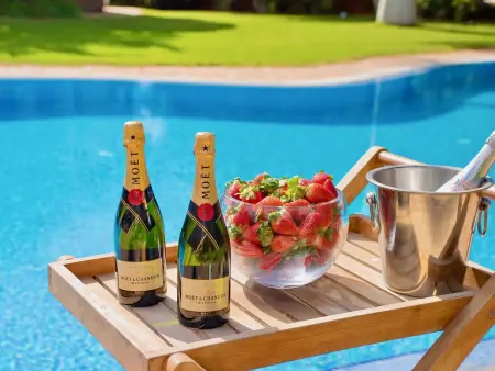 Villa élégante à San Bartolomé avec piscine, terrasse et Wi-Fi - Photo 32