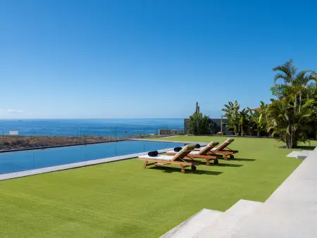 Villa au calme avec piscine privée moderne, architecture unique à Adeje - Photo 2