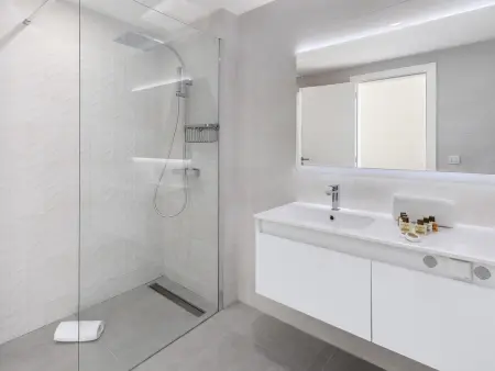 Villa de luxe avec piscine privée chauffée à Adeje - Photo 18