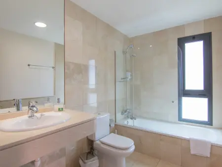 Villa moderne 2 ch. avec piscine privée et climatisation - Photo 32