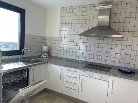 Villa confortable avec piscine commune et parking - Photo 10