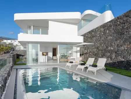 Villa de Luxe 4 Chambres avec Piscine Privée à Adeje - Photo 1
