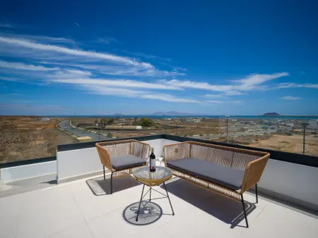 Spacieuse villa à Corralejo - 2 chambres, piscine privée pour 4 personnes - Photo 2
