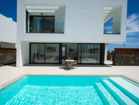 Spacieuse villa à Corralejo - 2 chambres, piscine privée pour 4 personnes - Photo 5
