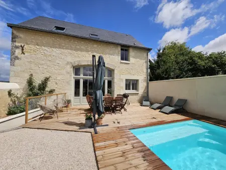 Charmant Gîte 6 Pers avec Piscine Privée et Jardin, Avon-les-Roches - Photo 3