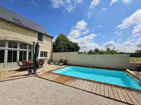 Charmant Gîte 6 Pers avec Piscine Privée et Jardin, Avon-les-Roches - Photo 5