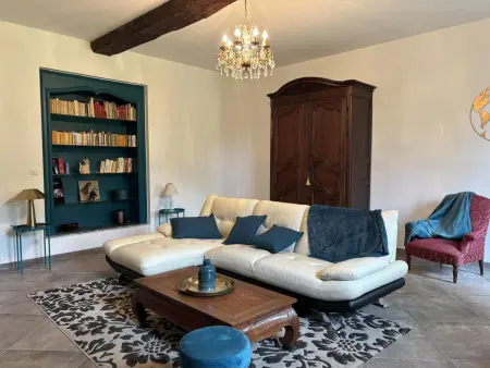 Gîte de Charme à Souvigny : Histoire, Nature & Sérénité - Photo 3
