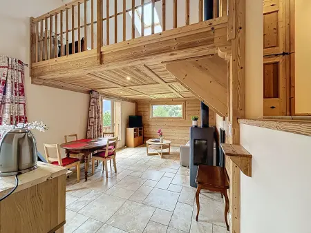 Appartement 2 chambres, mezzanine, vue Mont Blanc, proche village, parking - Photo 3