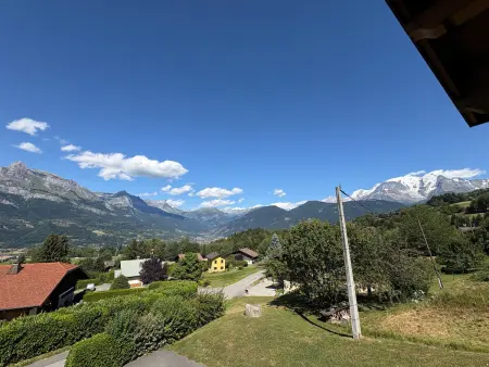 Appartement 2 chambres, mezzanine, vue Mont Blanc, proche village, parking - Photo 14