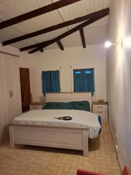 Appartement spacieux à Saint-Claude, 100 m², parking inclus - Photo 2