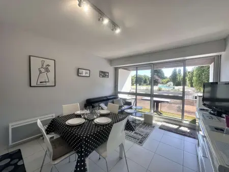 T2 rénové à 100m de la plage avec balcon et parking privé - Photo 9