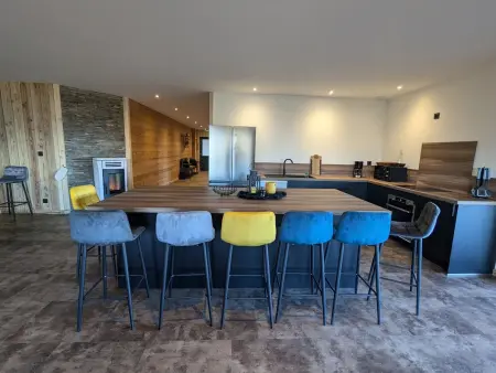 Gîte authentique à la montagne pour 10 pers. avec spa - Photo 2