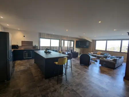 Gîte authentique à la montagne pour 10 pers. avec spa - Photo 4