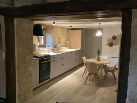 Maison paisible avec piscine privée et animaux acceptés - Photo 3