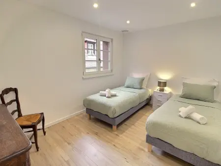 Duplex élégant pour 4 pers avec garage au centre de Colmar - Photo 6